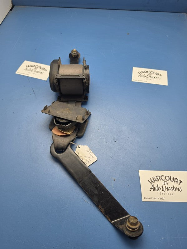 TOYOTA HILUX XTRA EXTRA CAB LEFT REAR SEAT BELT , 10/88-09/97 ln106