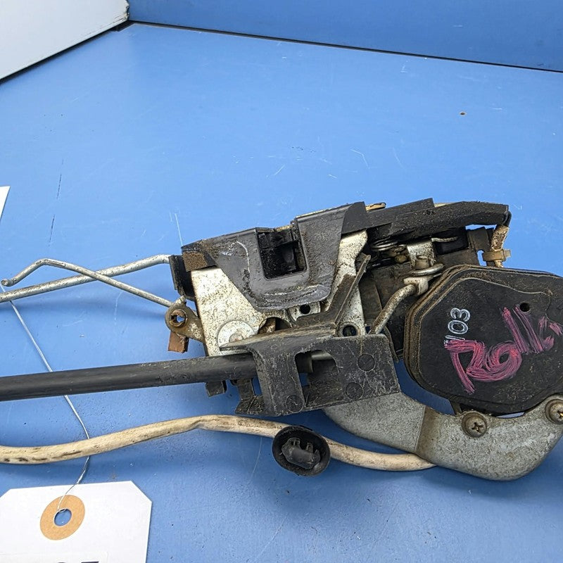 Front Right Door Lock Latch Mechanism Toyota Corolla AE112 10/1998-11