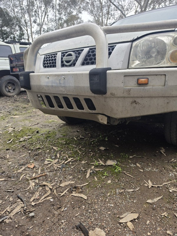 NISSAN NAVARA D22, BULL BAR-ALLOY, 04/97-08/15
