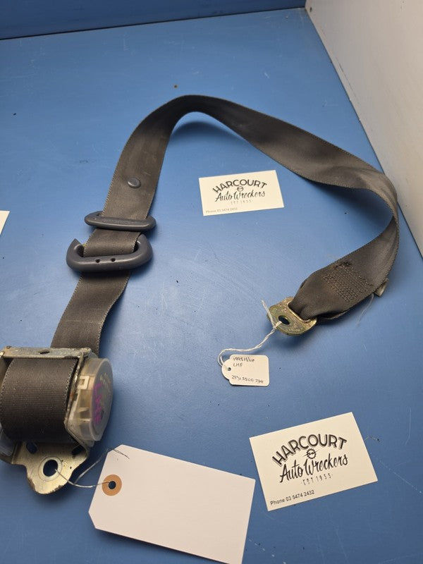TOYOTA HILUX 09/1997-02/2005 LEFT FRONT SEAT BELT DUAL CAB