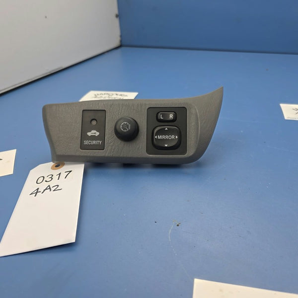 Mirror Control Switch And Panel Fits Toyota Rav 4 05/2000-10/2005 ACA2