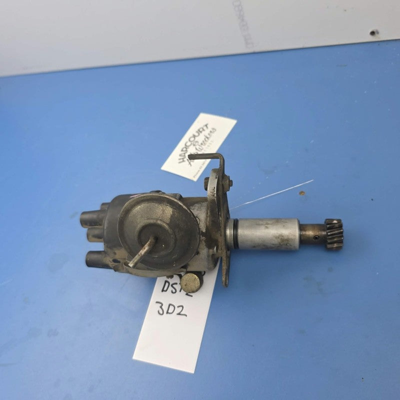 Subaru Leone, Brumby Brat EA81 EA82 Distributor Points Type, genuine