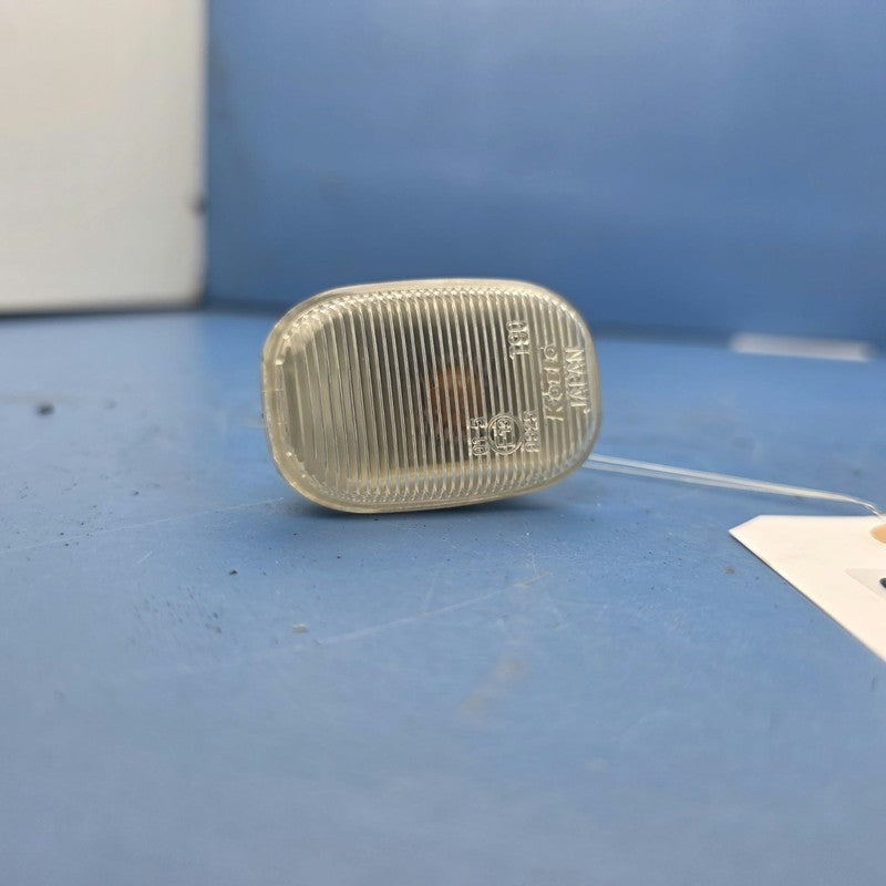 Front Guard Repeater Left Hand Suit Toyota Corolla AE112 10/1998-11/20