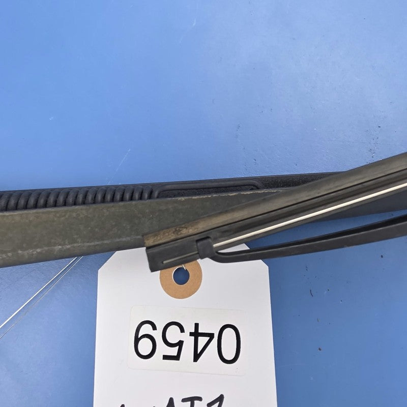 Front Driver Side Wiper Arm Suit Toyota Corolla AE112 10/1998-11/2001