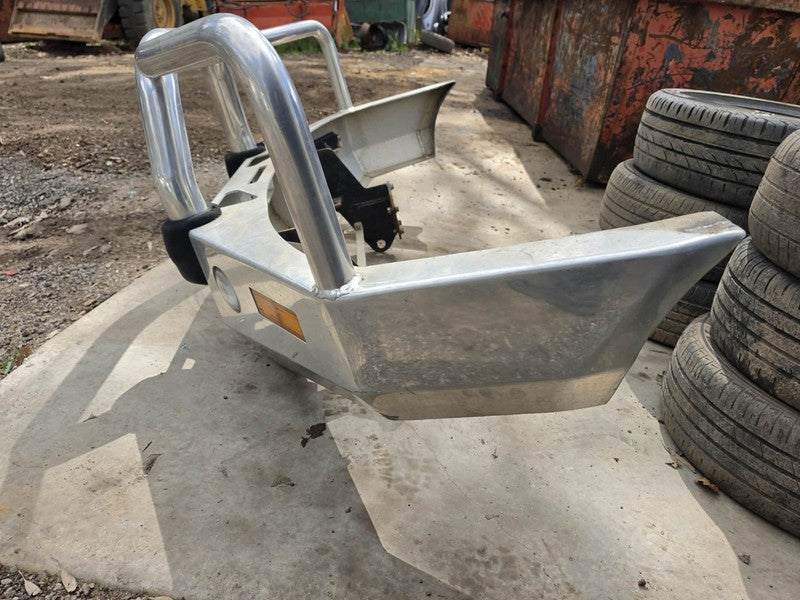 Alloy Bull Bar Suit 2013 TATA Xenon Front Protection Roo Bar