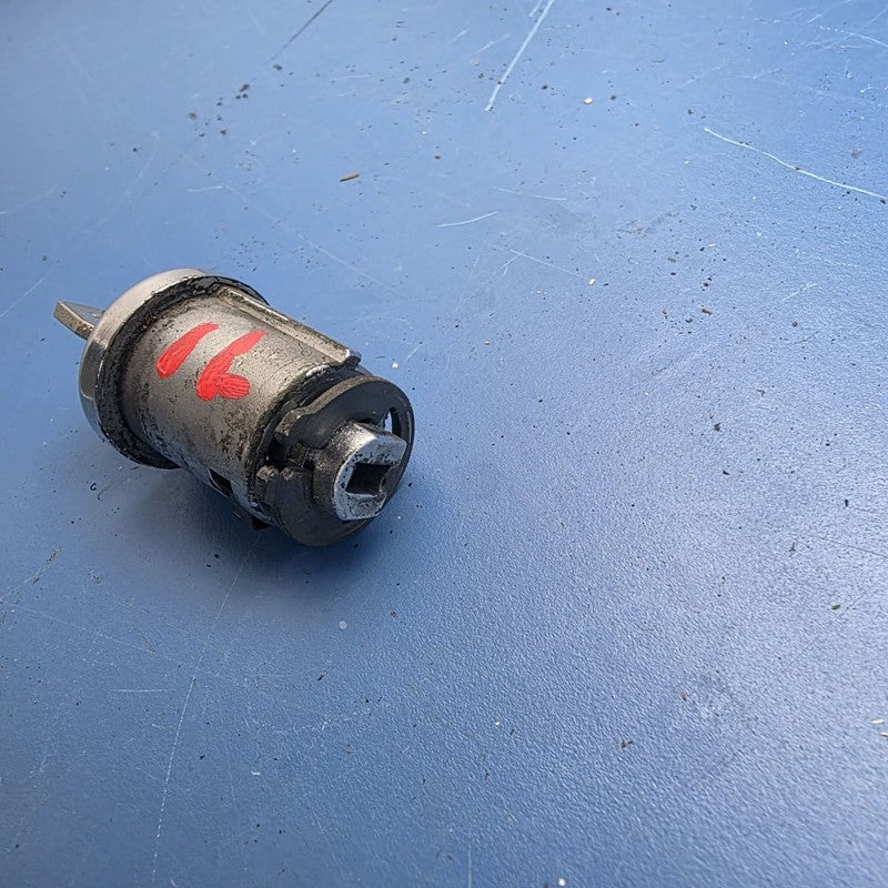 Ignition Barrel With Key For XD XE XF ZJ ZK FC FD esp V8 FORD FALCON