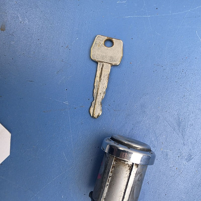 Ignition Barrel With Key For XD XE XF ZJ ZK FC FD esp V8 FORD FALCON