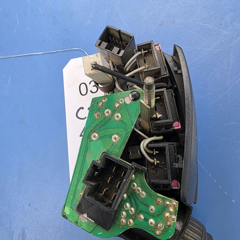 HOLDEN VN COMMODORE EXECUTIVE / S PACK SS BERLINA WIPER SWITCH