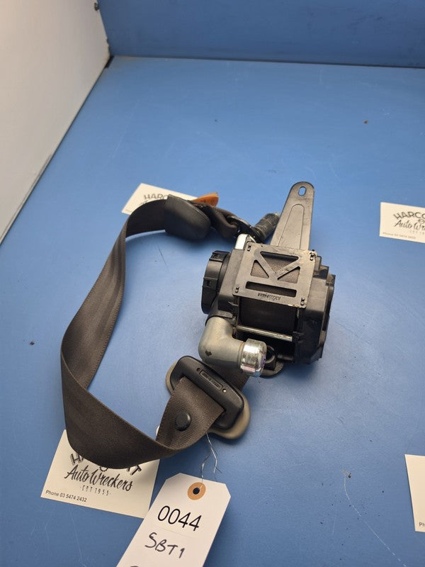 HOLDEN CAPTIVA SEAT BELT RH FRONT, SEAT BELT ONLY, 7 SEAT TYPE, CG, 01
