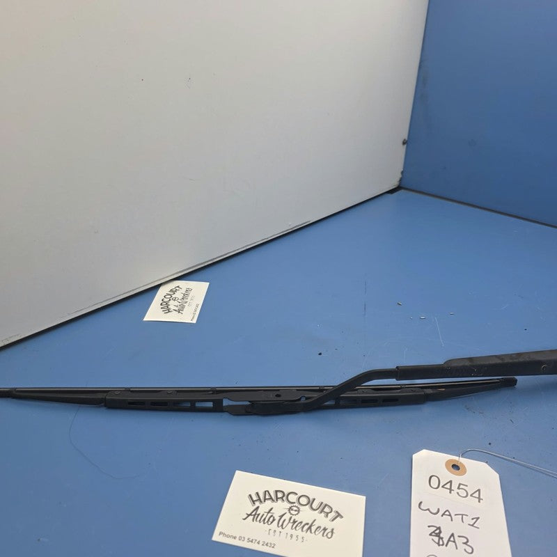 Front Passenger Side Wiper Arm Suit Toyota Corolla AE112 10/1998-11/20