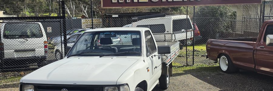 1995 Toyota Hilux tray