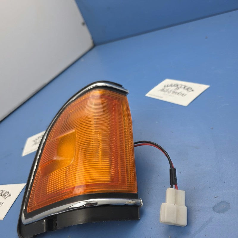 Datsun Bluebird 910 RH front indicator assembly Corner Lamp Aftermarke