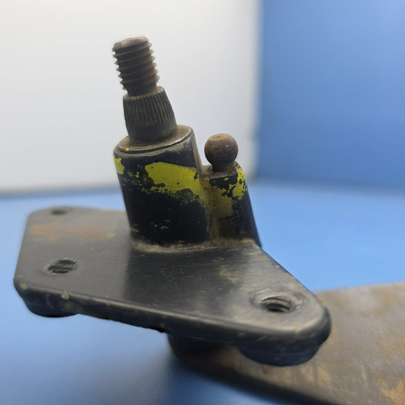Ford Falcon XC Right Hand Wiper Pivot Preslite