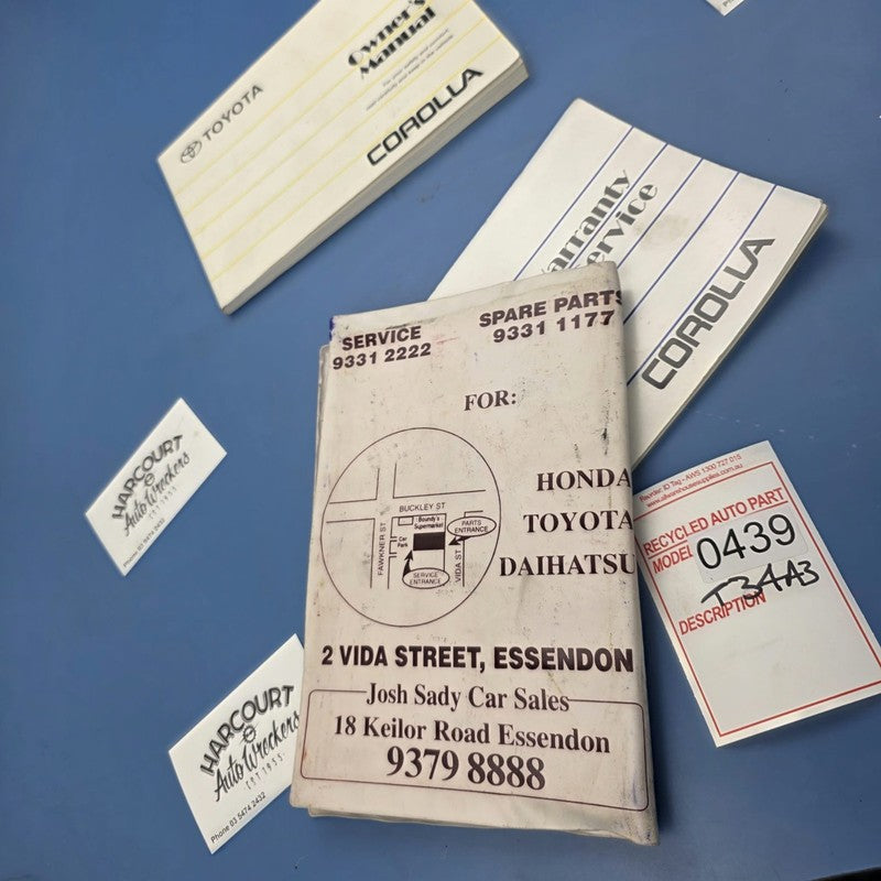 Toyota Corolla Owners Manual Service Book AE112 10/1998-11/2001