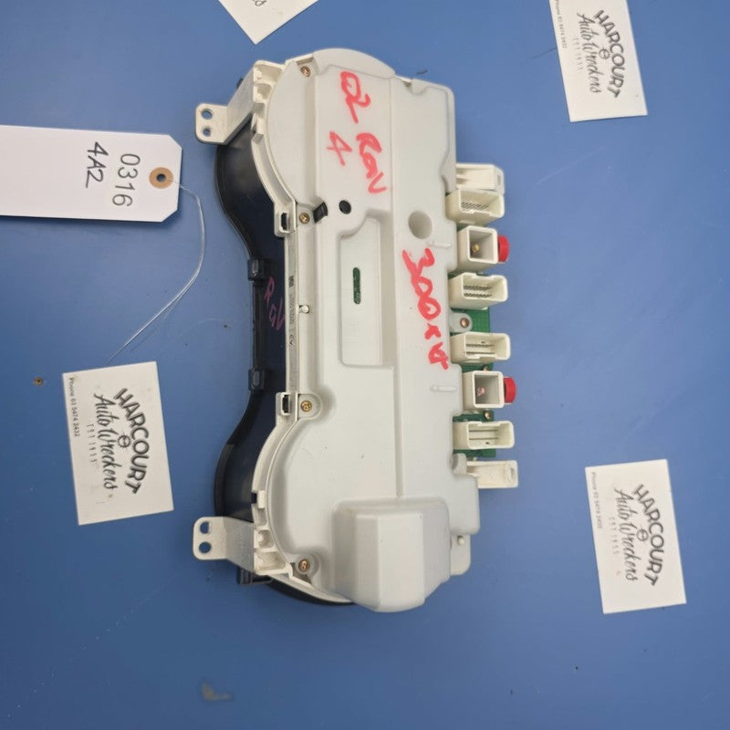 Dash/ Instrument Cluster 300*** Fits Manual Toyota Rav 4 05/2000-05/20