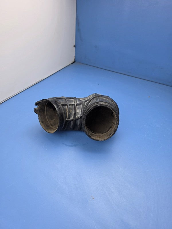 4.0 INTAKE ELBOW GENUINE FORD SUIT FALCON EF EL XR6