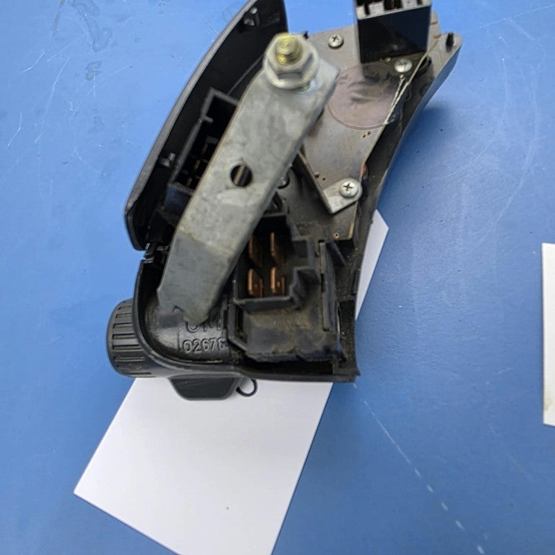 HOLDEN VN COMMODORE HEADLIGHT SWITCH ELEC ANTENNA