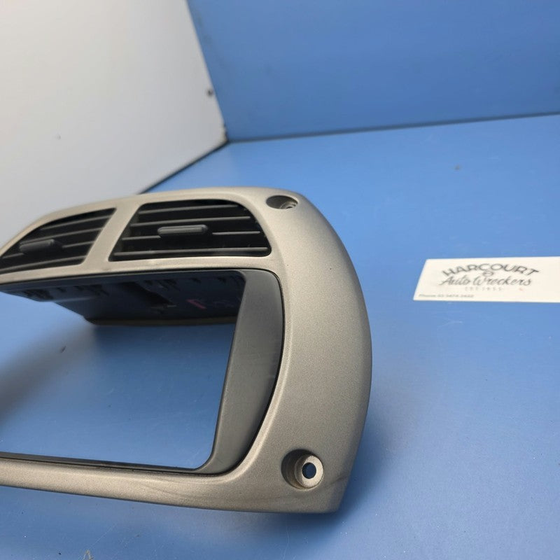 Radio Surround Center Dash Vent Panel Fits Toyota Rav 4 05/2000-05/200