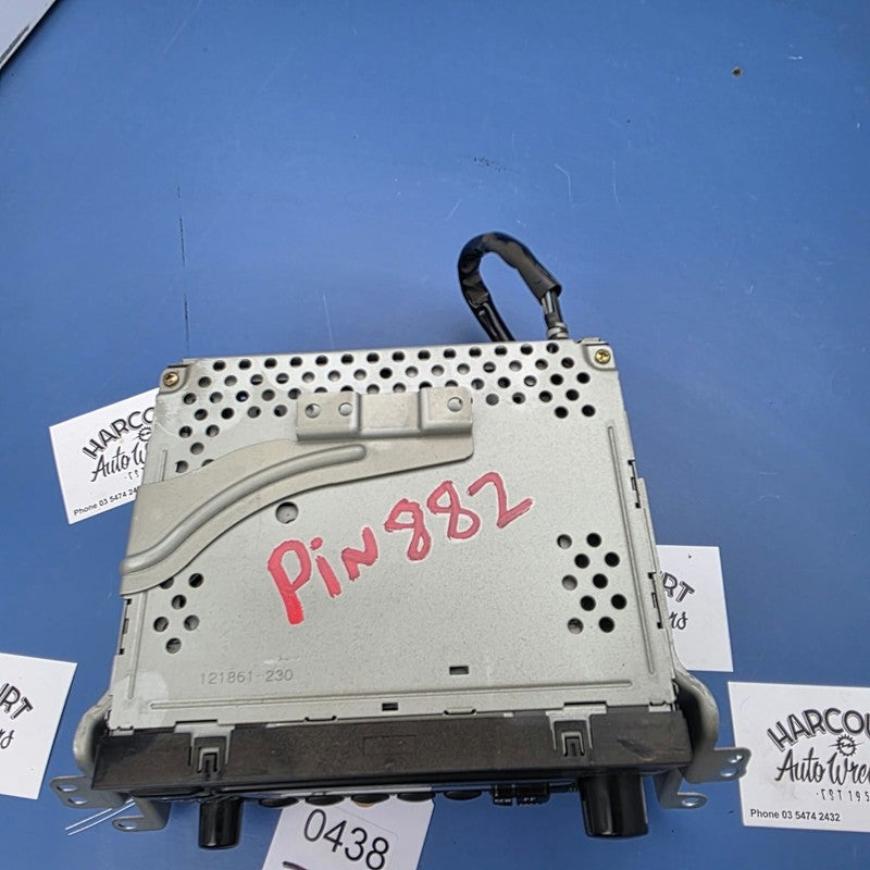 Toyota Corolla Factory Radio Head unit Tape Player CD AE112 10/1998-11
