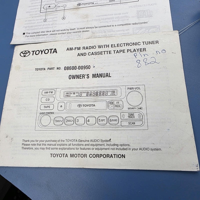 Toyota Corolla Factory Radio Head unit Tape Player CD AE112 10/1998-11