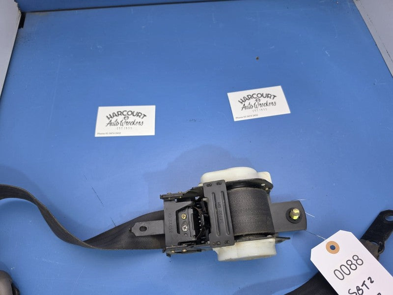 Subaru Forrester 2000 Right Front Seat Belt Black First Gen GT 1998-20