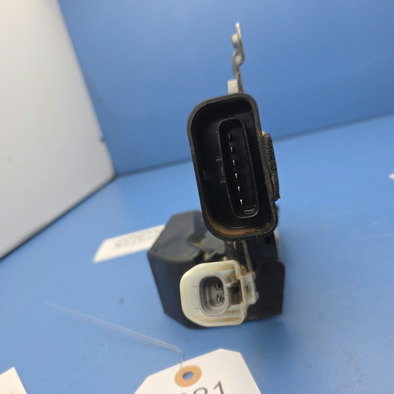 Tail Gate Latch/ Lock Fits Toyota Rav 4 05/2000-10/2005 ACA20