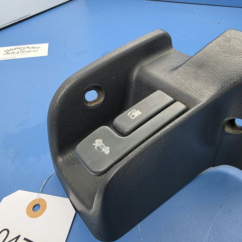Toyota Corolla Fuel Door / Boot Release Switch AE101 09/1994-10/1999