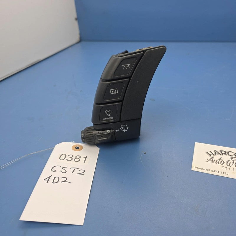 HOLDEN VN COMMODORE EXECUTIVE / S PACK SS BERLINA WIPER SWITCH