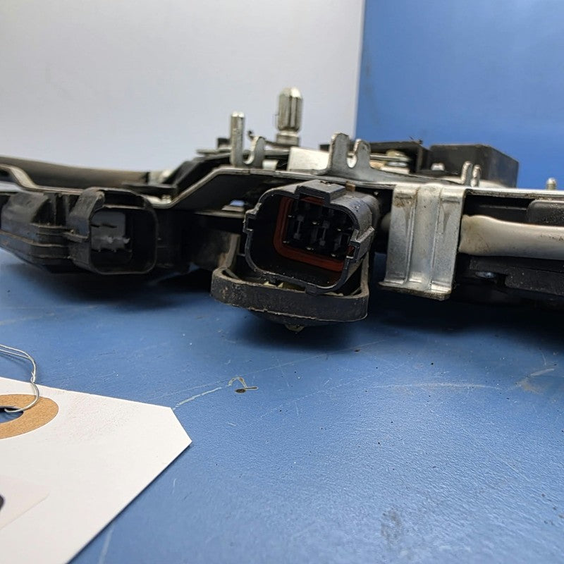 Rear Right Sliding Door Lock Latch Mechanism Genuine Suit Kia Carnival