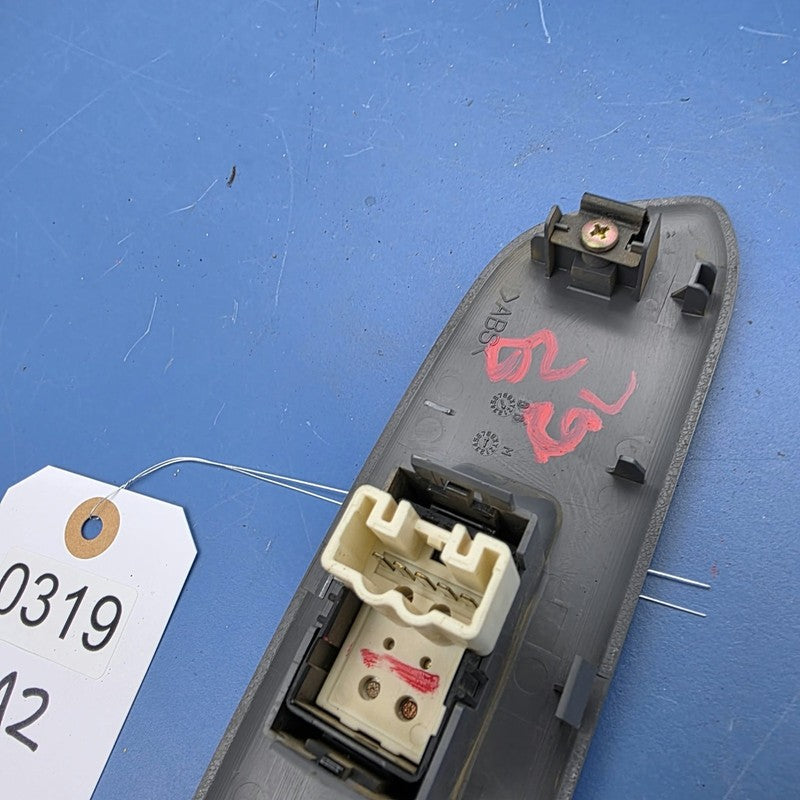 Window Switch Front Left Fits Toyota Rav 4 05/2000-10/2005 ACA20