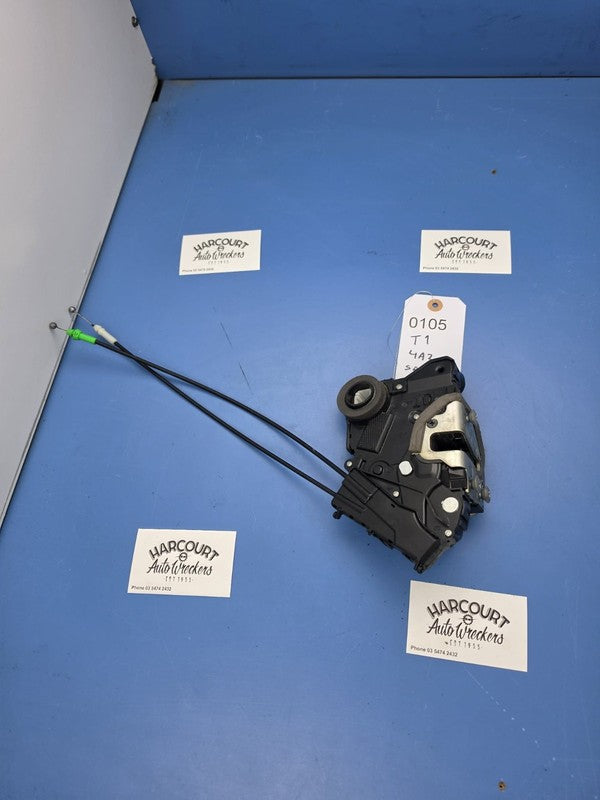 Toyota Yaris 2005-2011 5 DR Hatch Right Front Door Lock Mechanism Latc