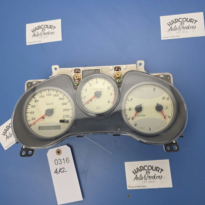 Dash/ Instrument Cluster 300*** Fits Manual Toyota Rav 4 05/2000-05/20