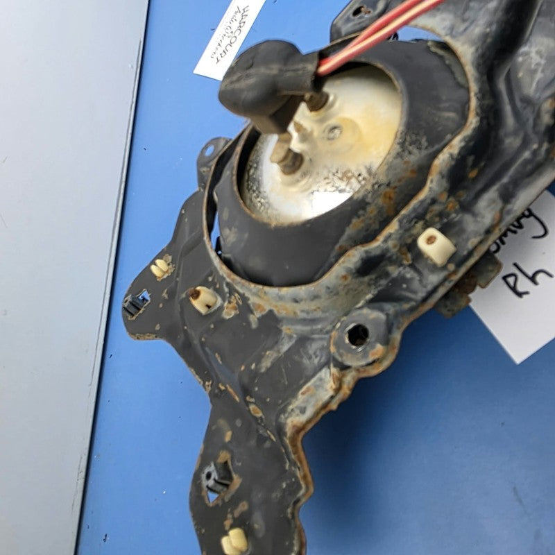 Headlight Assembly Right Hand Suit Subaru Brumby Twin Square Headlight