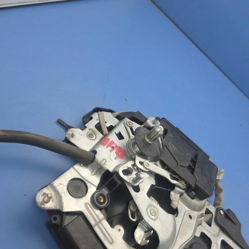 Rear Right Sliding Door Lock Latch Mechanism Genuine Suit Kia Carnival