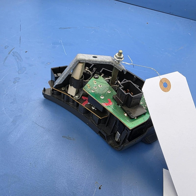 HOLDEN VN COMMODORE EXECUTIVE / S PACK SS BERLINA WIPER SWITCH