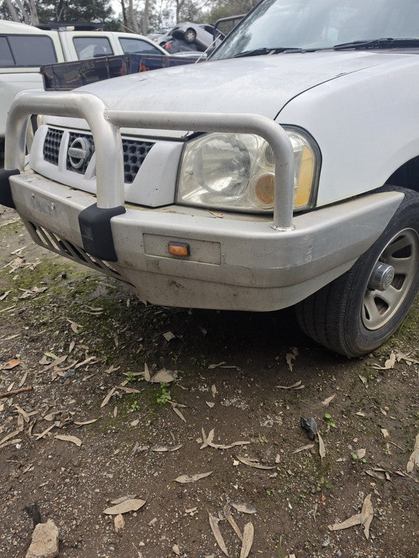 NISSAN NAVARA D22, BULL BAR-ALLOY, 04/97-08/15