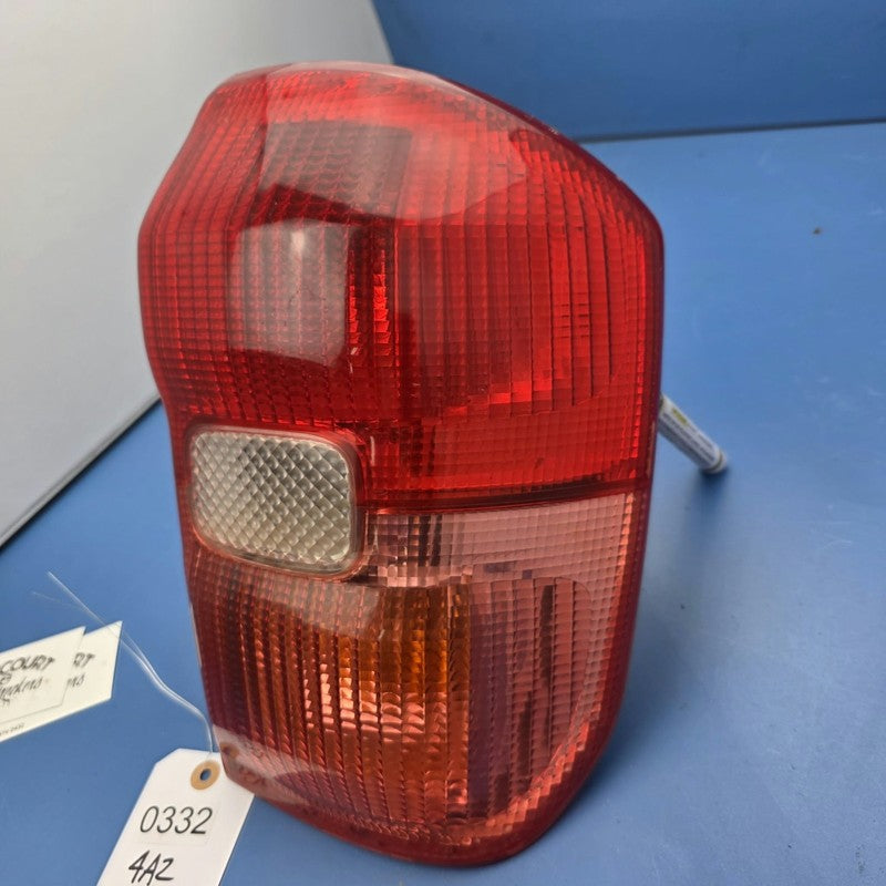 Tail Lamp Right Hand Fits Toyota Rav 4 05/2000-10/2005 ACA20