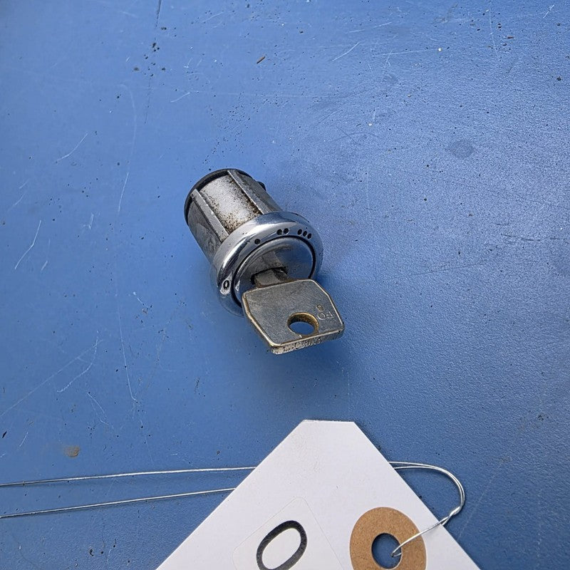 Ignition Barrel With Key For XD XE XF ZJ ZK FC FD esp V8 FORD FALCON