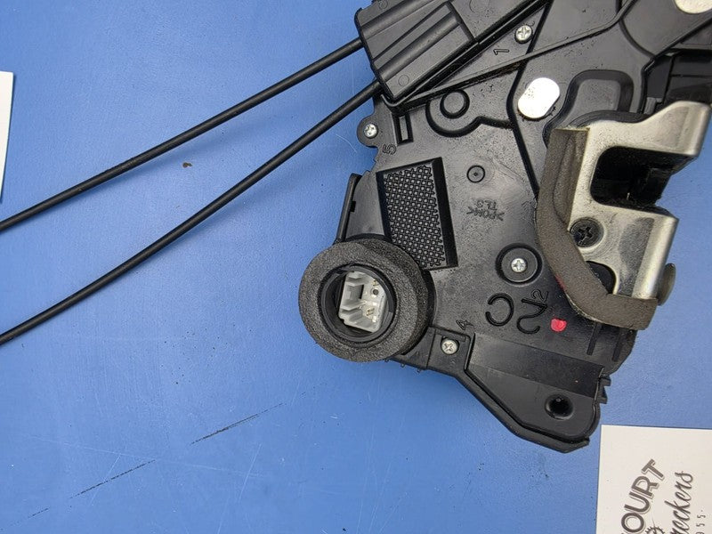 Toyota Yaris 2005-2011 5 DR Hatch Left Front Door Lock Mechanism Latch