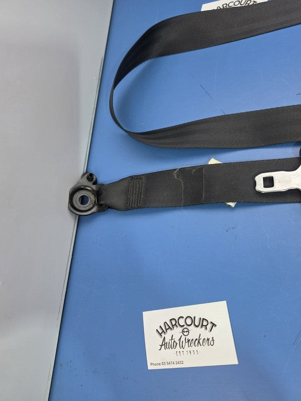 Toyota Yaris 2005-2011 Hatch 5 Door Right Rear Seat Belt Black