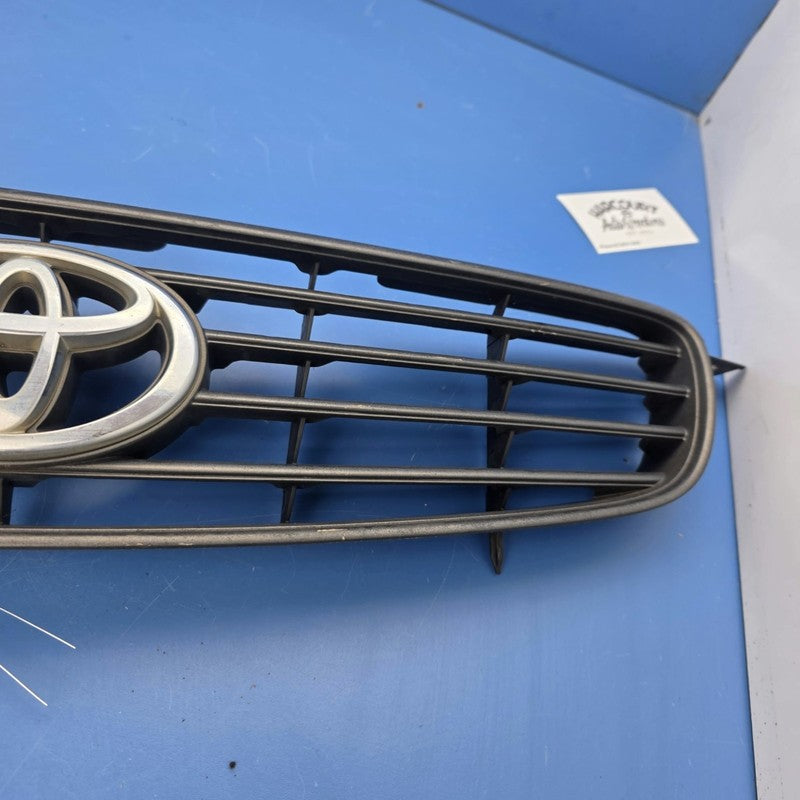 Front Upper Center Grill Suit Toyota Corolla AE112 10/1998-11/2001