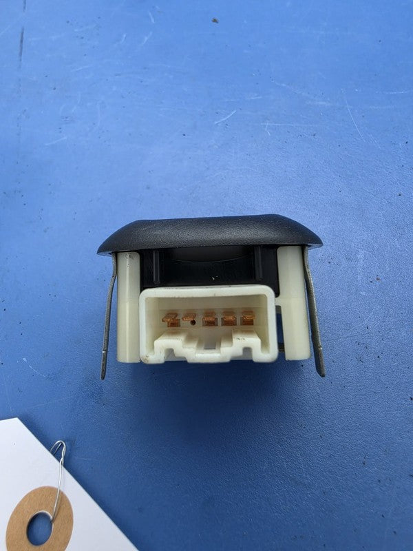 Toyota Yaris 2005-2011 5 DR Hatch Rear Window Switch Controls Left or 