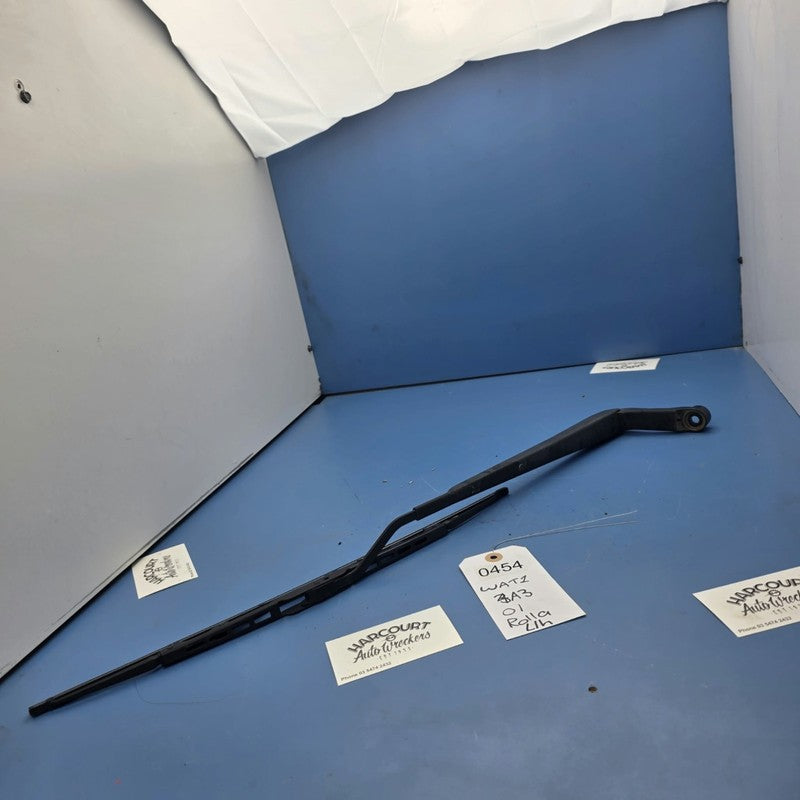 Front Passenger Side Wiper Arm Suit Toyota Corolla AE112 10/1998-11/20