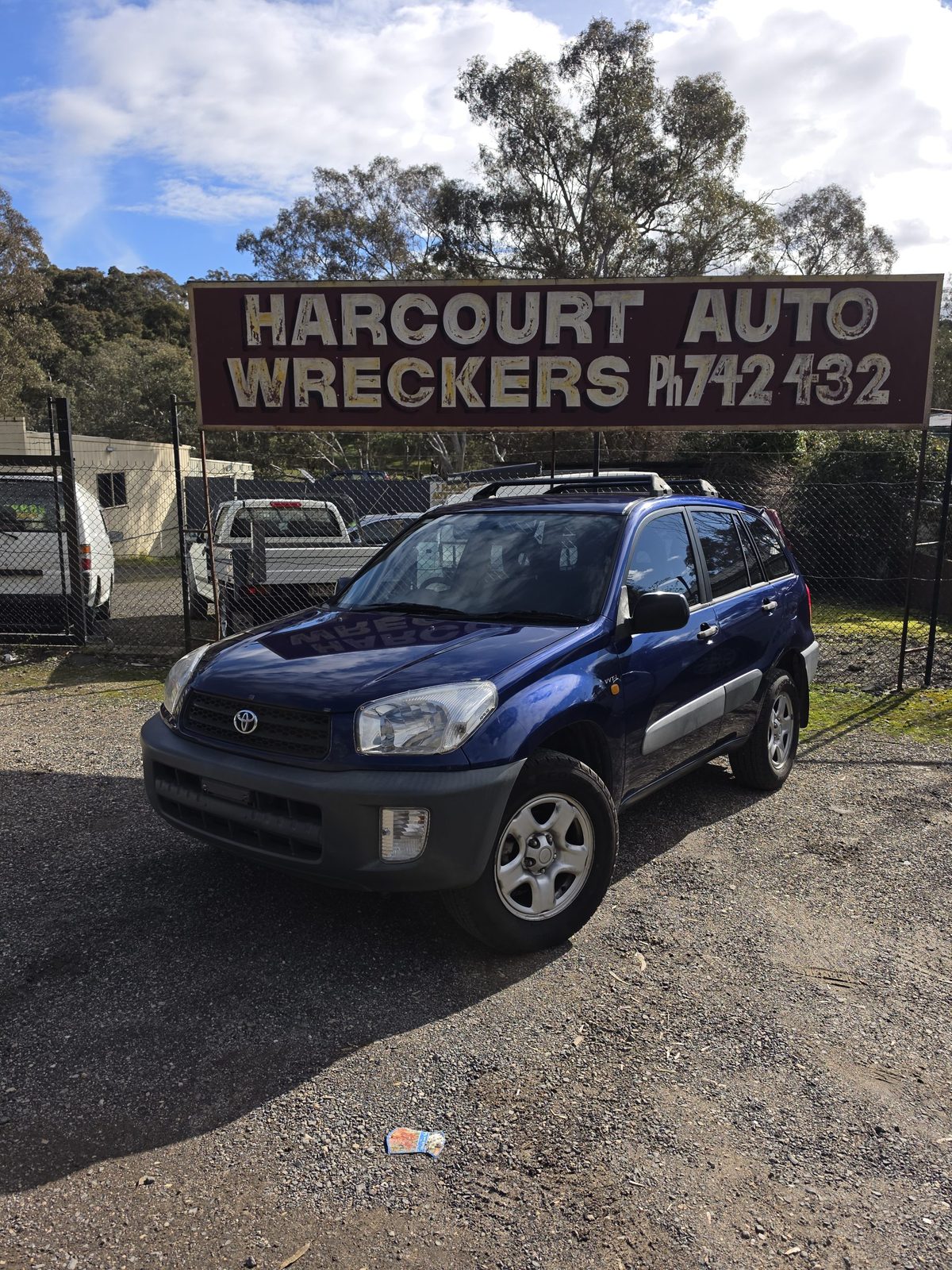 2002 RAV 4 5 DOOR, photo 1 of 6