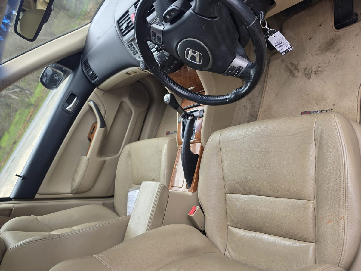 Honda Accord Euro, photo 8 of 12