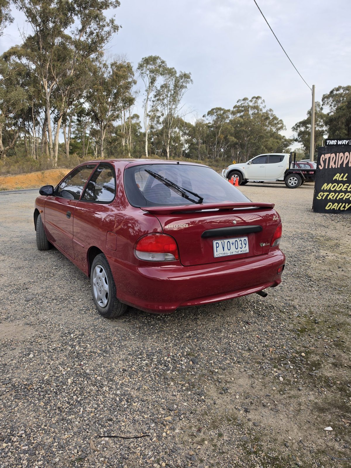 Hyundai x3 Excel 3 door manual, 1 owner, photo 4 of 10