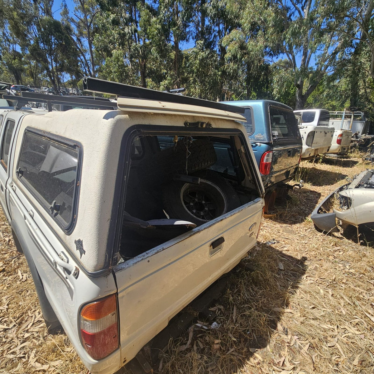 Ford Ranger and Courier in the yard, photo 8 of 11